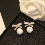Wholesale High Quality 18K Gold Plated Bee Shape CZ Diamond pearl Stud Earrings